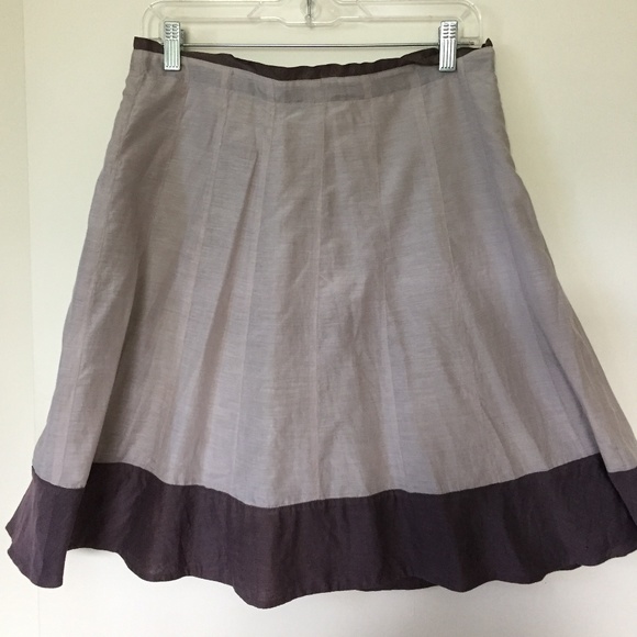 *LAST CHANCE* Round silk grey skirt Banana Republic - Picture 3 of 4